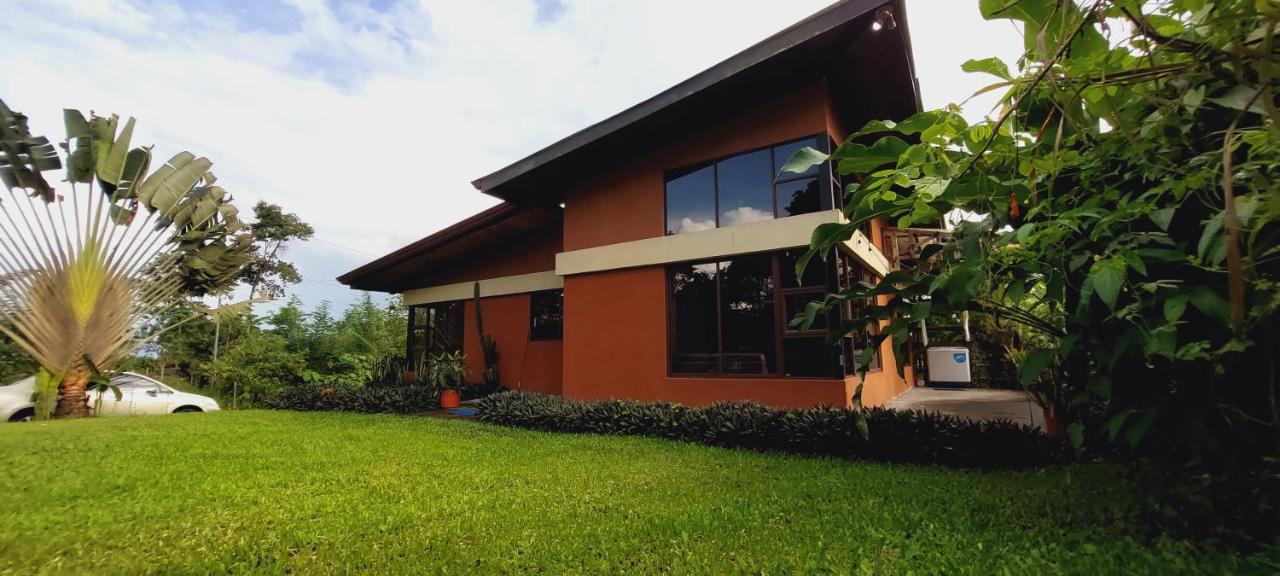 Green Leaf House La Fortuna ภายนอก รูปภาพ